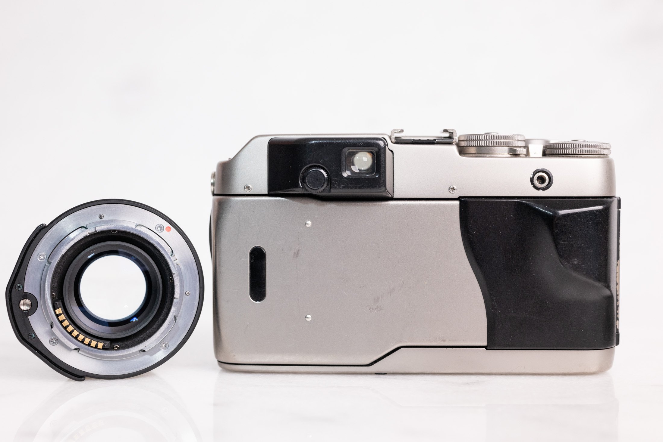 Contax G1 35mm Film Rangefinder Camera With Carl Zeiss Planar 45mm